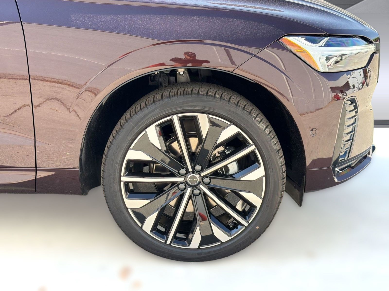 New 2026 Volvo XC60 B5 Ultra w/ Climate Package AWD/4WD image 11