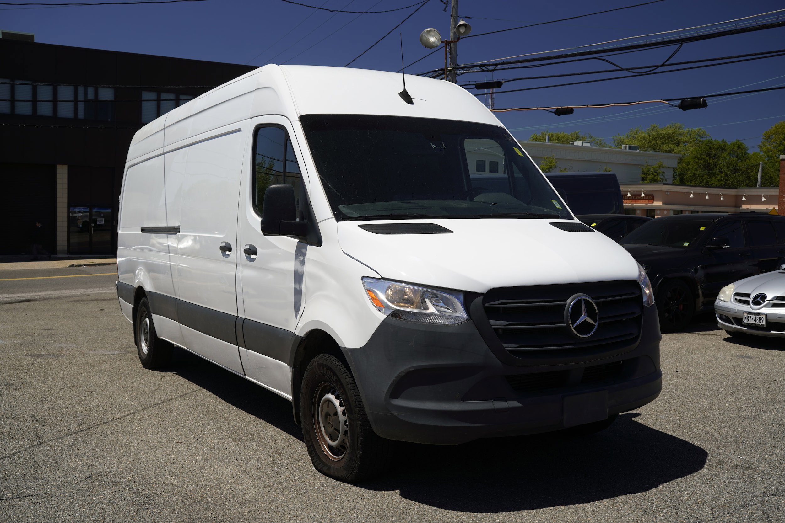 Used 2023 Mercedes-Benz Sprinter 2500 image 8