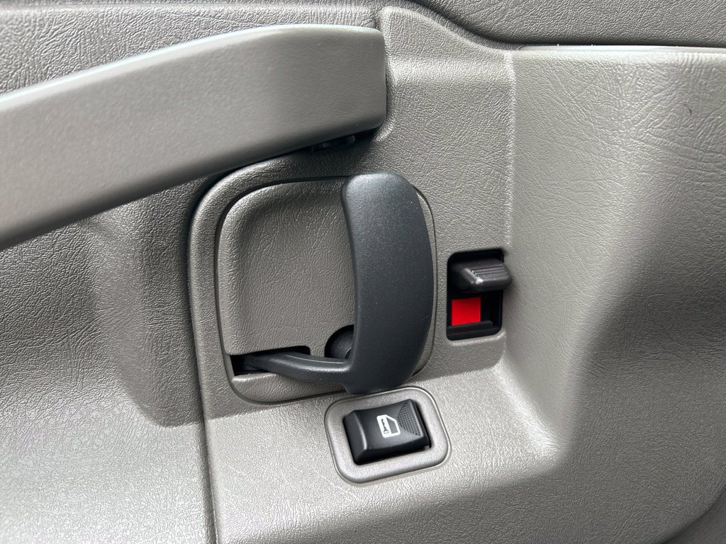 Used 2024 GMC Savana 2500 w/ Driver Convenience Package RWD image 15