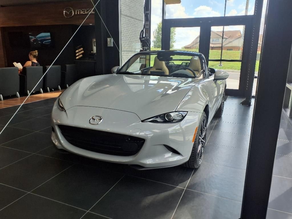 New 2025 MAZDA MX-5 Miata Grand Touring