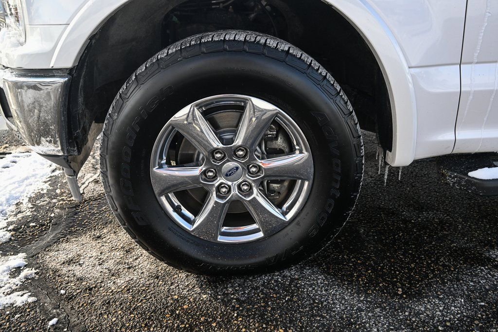 Used 2019 Ford F150 Lariat w/ Equipment Group 502A Luxury image 12