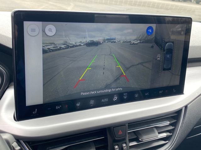 Used 2023 Ford Escape Platinum image 9