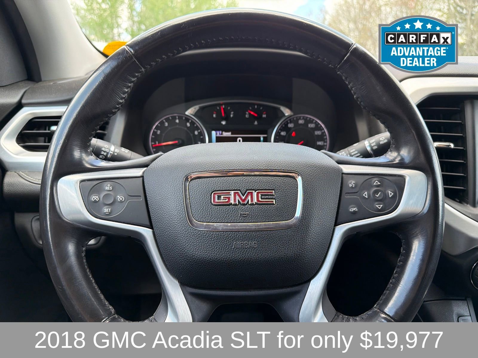 Used 2018 GMC Acadia SLT AWD/4WD image 10