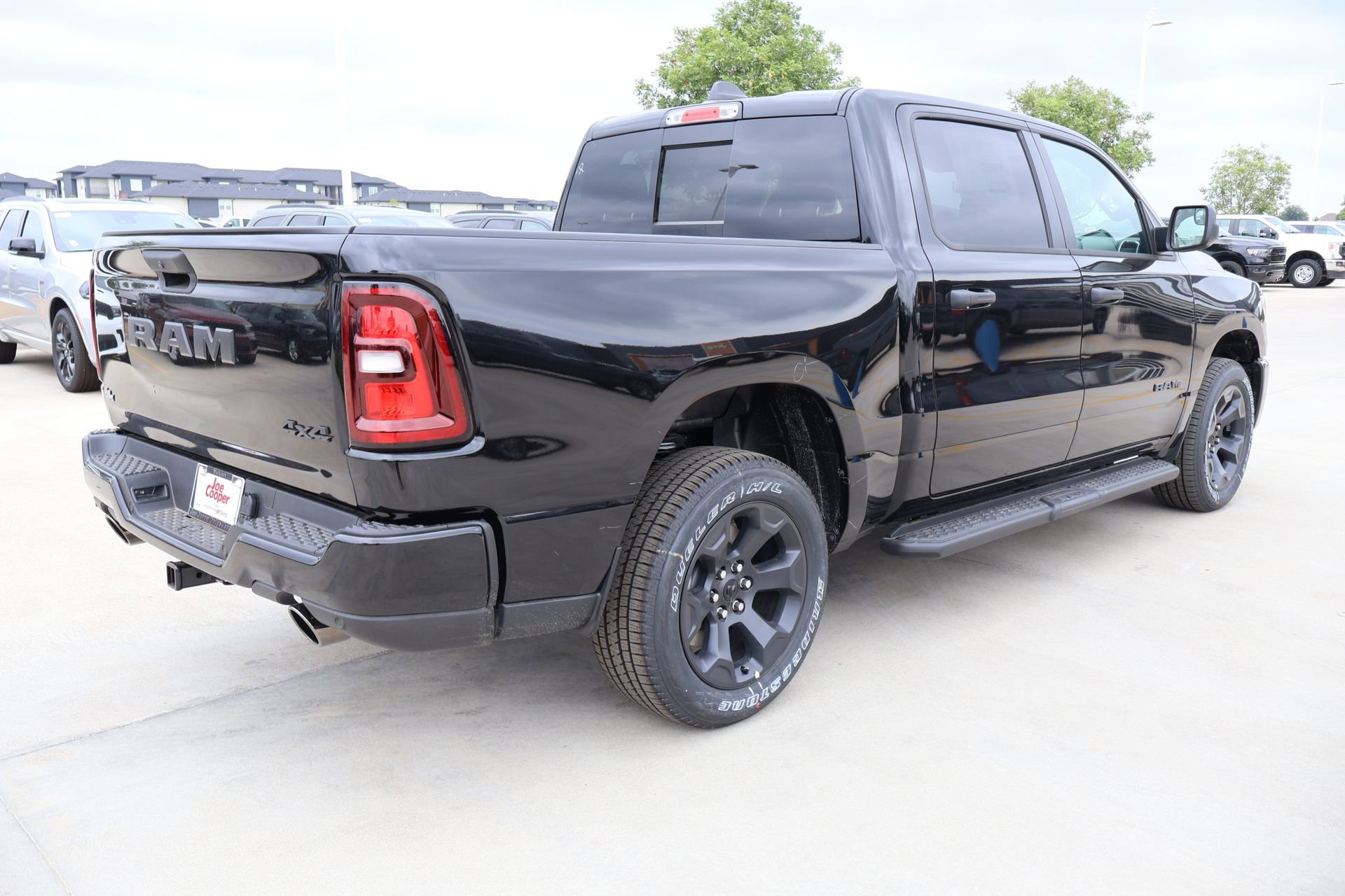 New 2026 RAM 1500 Express AWD/4WD image 19