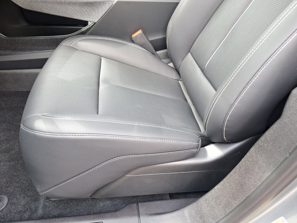 New 2026 Cadillac Optiq Luxury 2 RWD image 22
