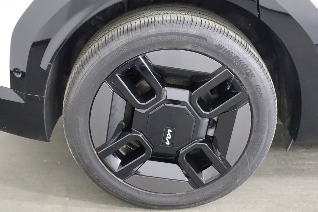 Used 2024 Kia EV9 GT-Line AWD/4WD image 36