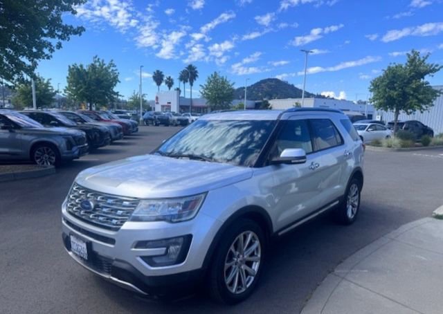 Used 2017 Ford Explorer Limited image 3