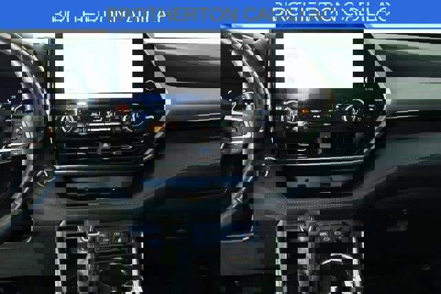 Used 2024 Toyota Highlander Platinum image 20