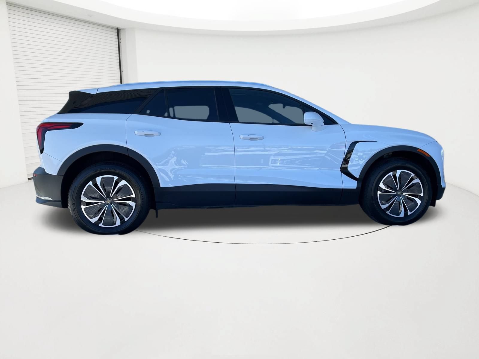 New 2024 Chevrolet Blazer EV LT AWD/4WD image 8