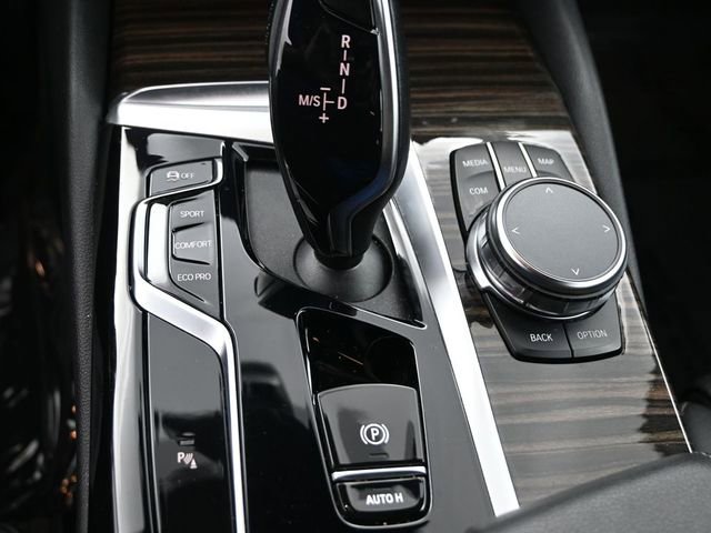 Used 2022 BMW 530i xDrive w/ Premium Package AWD/4WD image 13