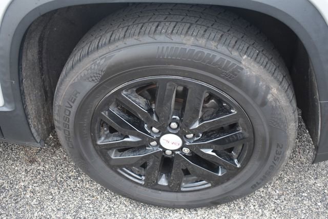 Used 2018 GMC Acadia SLT w/ LPO, Floor Liner Package AWD/4WD image 11