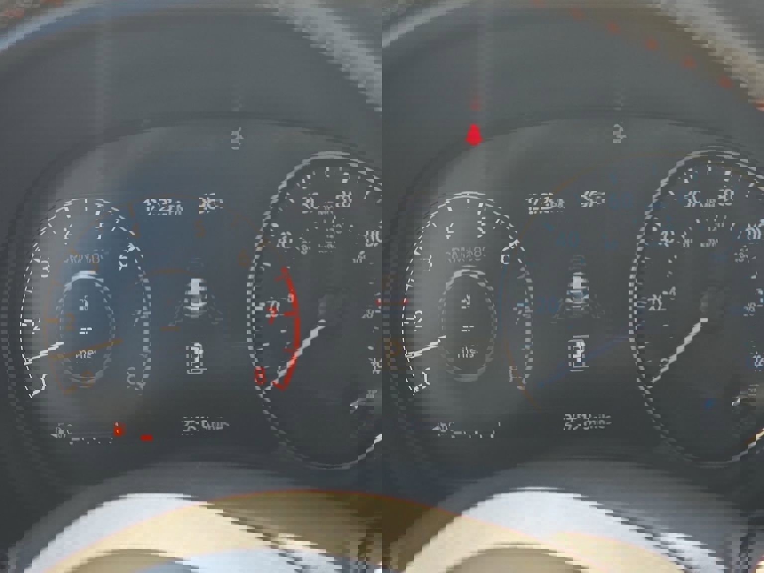 Used 2023 Nissan Kicks SR w/ Interior Electronics Package image 14