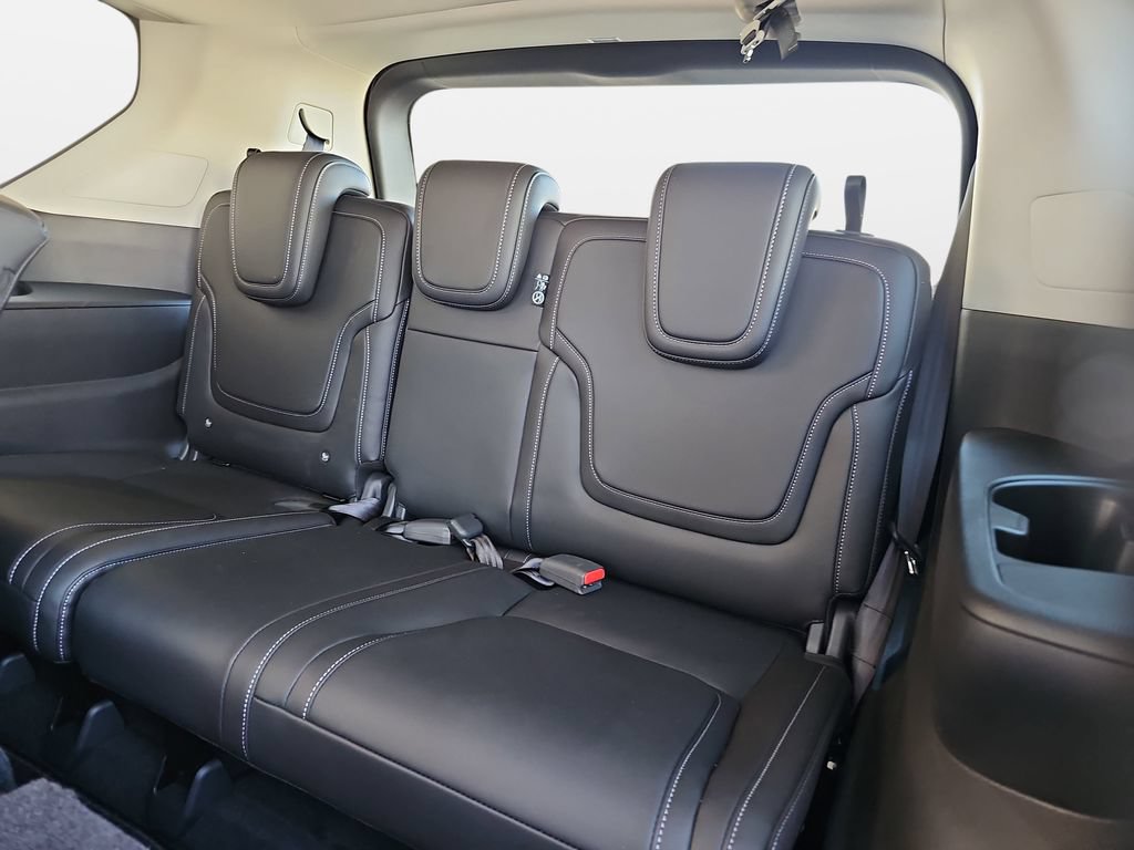 Used 2026 Nissan Armada SV AWD/4WD image 20