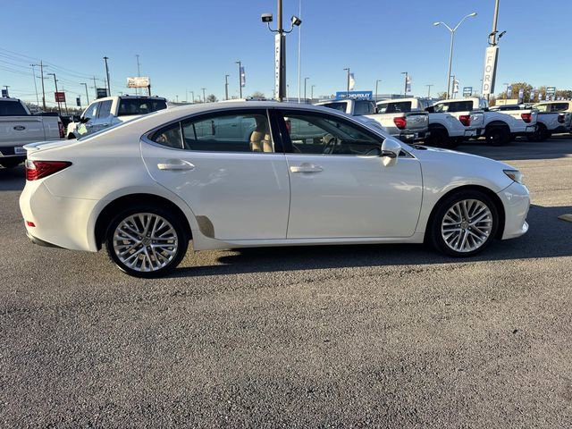 Used 2013 Lexus ES 350 w/ Luxury Pkg image 4