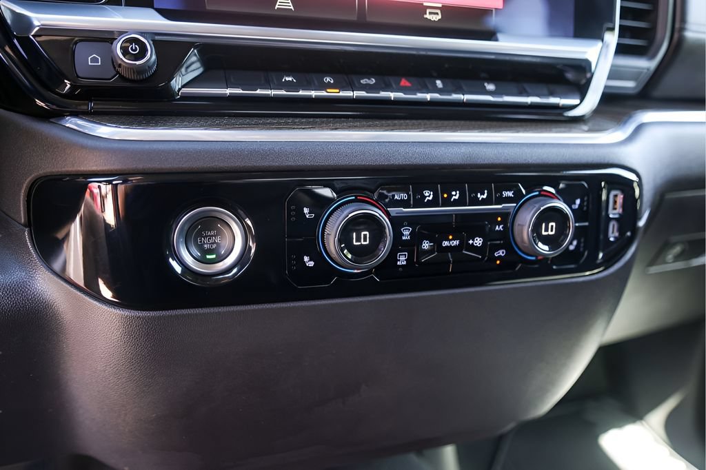 Used 2024 Chevrolet Silverado 1500 LT AWD/4WD image 21