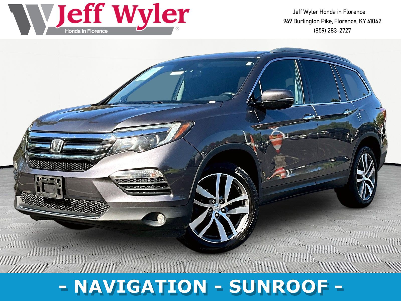 Used 2018 Honda Pilot Touring image 1