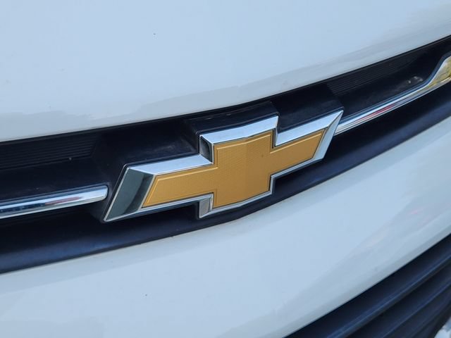 Used 2018 Chevrolet Trax LT w/ LT Convenience Package FWD image 9