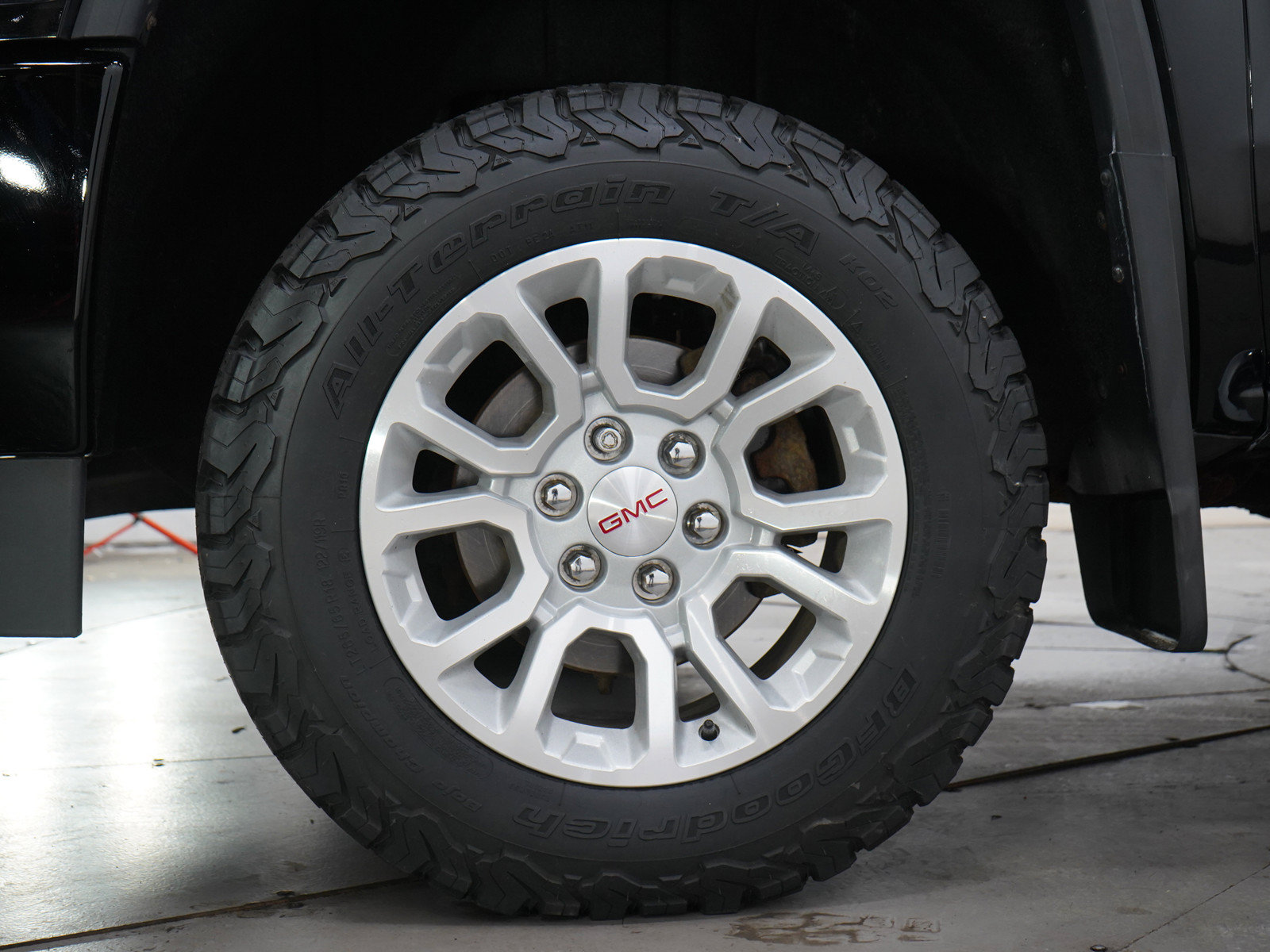 Used 2016 GMC Sierra 1500 SLE w/ All-Terrain Package AWD/4WD image 28