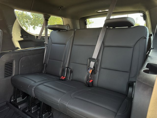 Used 2021 Chevrolet Suburban LT w/ LT Signature Package AWD/4WD image 29