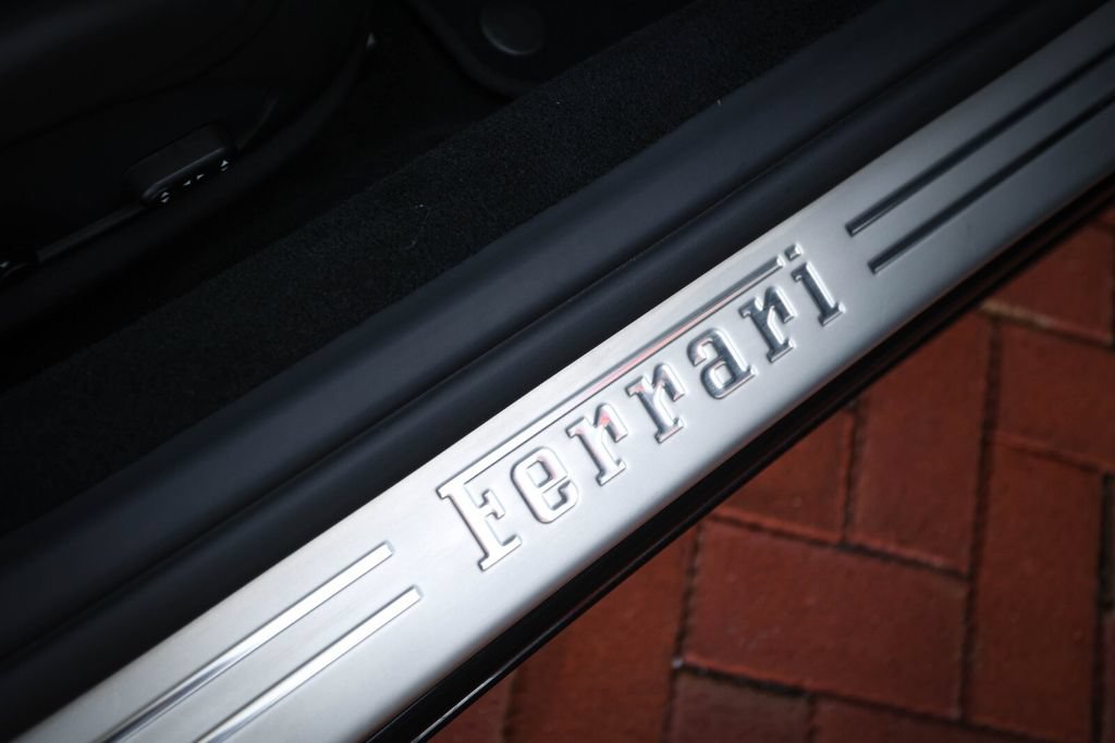 Used 2011 Ferrari California RWD image 51