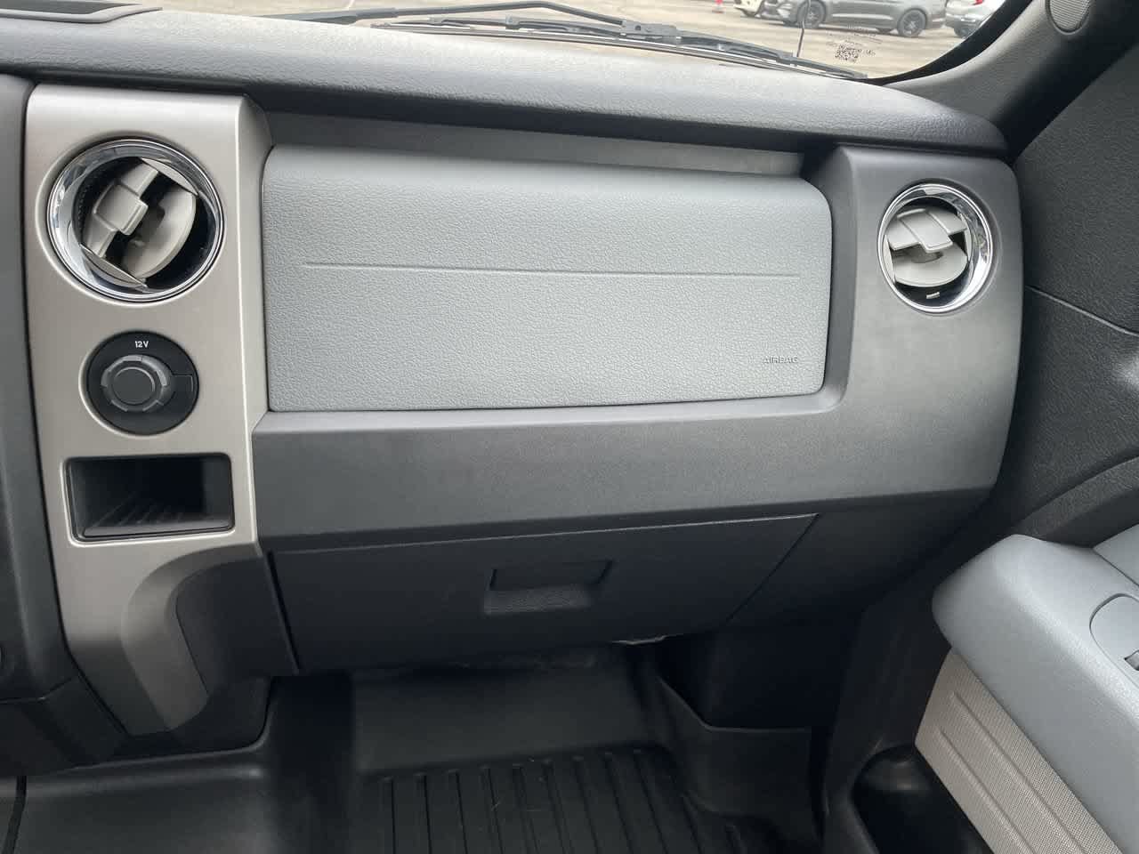 Used 2013 Ford F150 XLT w/ Luxury Equipment Group AWD/4WD image 16