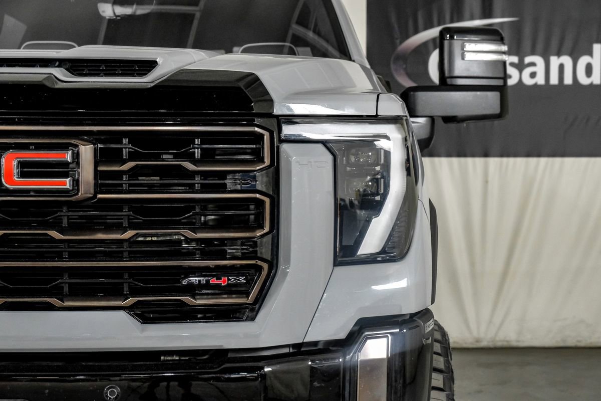 Used 2024 GMC Sierra 2500 AT4X image 40