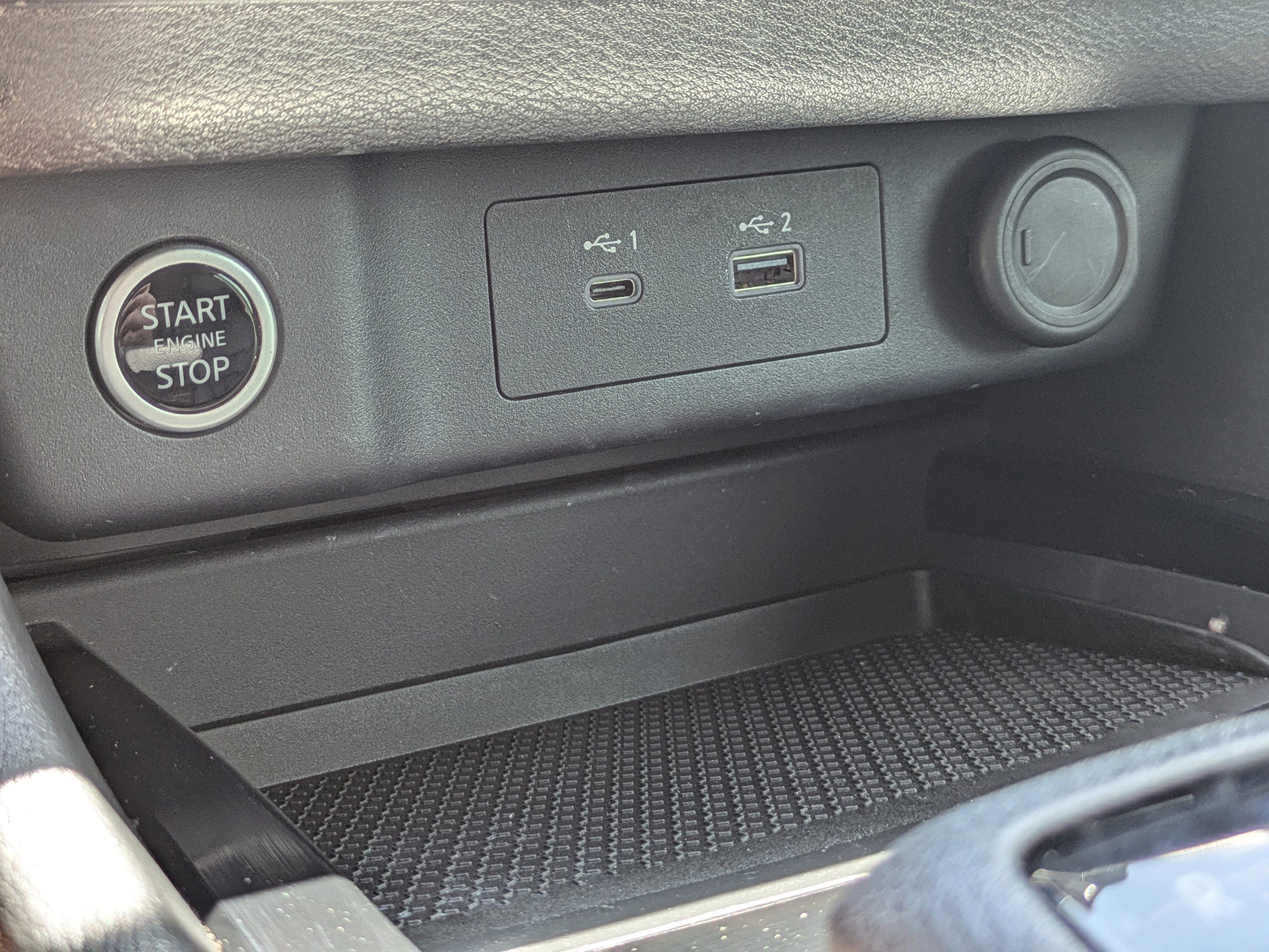 Certified 2023 Nissan Rogue SV FWD image 22