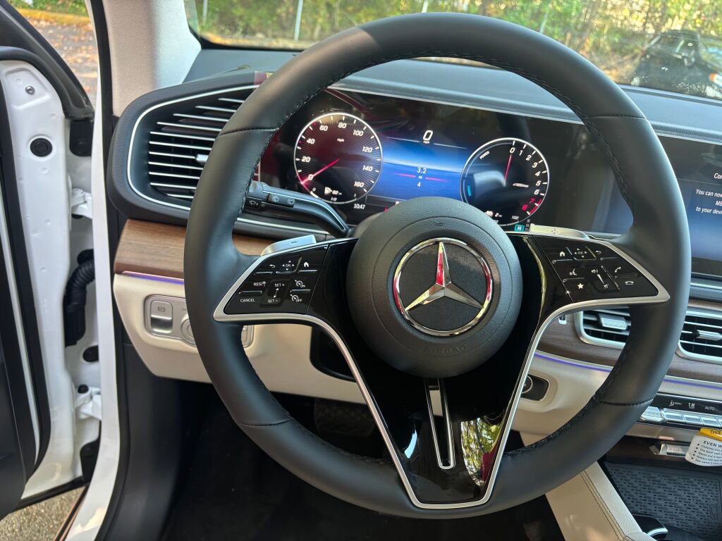 New 2026 Mercedes-Benz GLE 450e 4MATIC image 18
