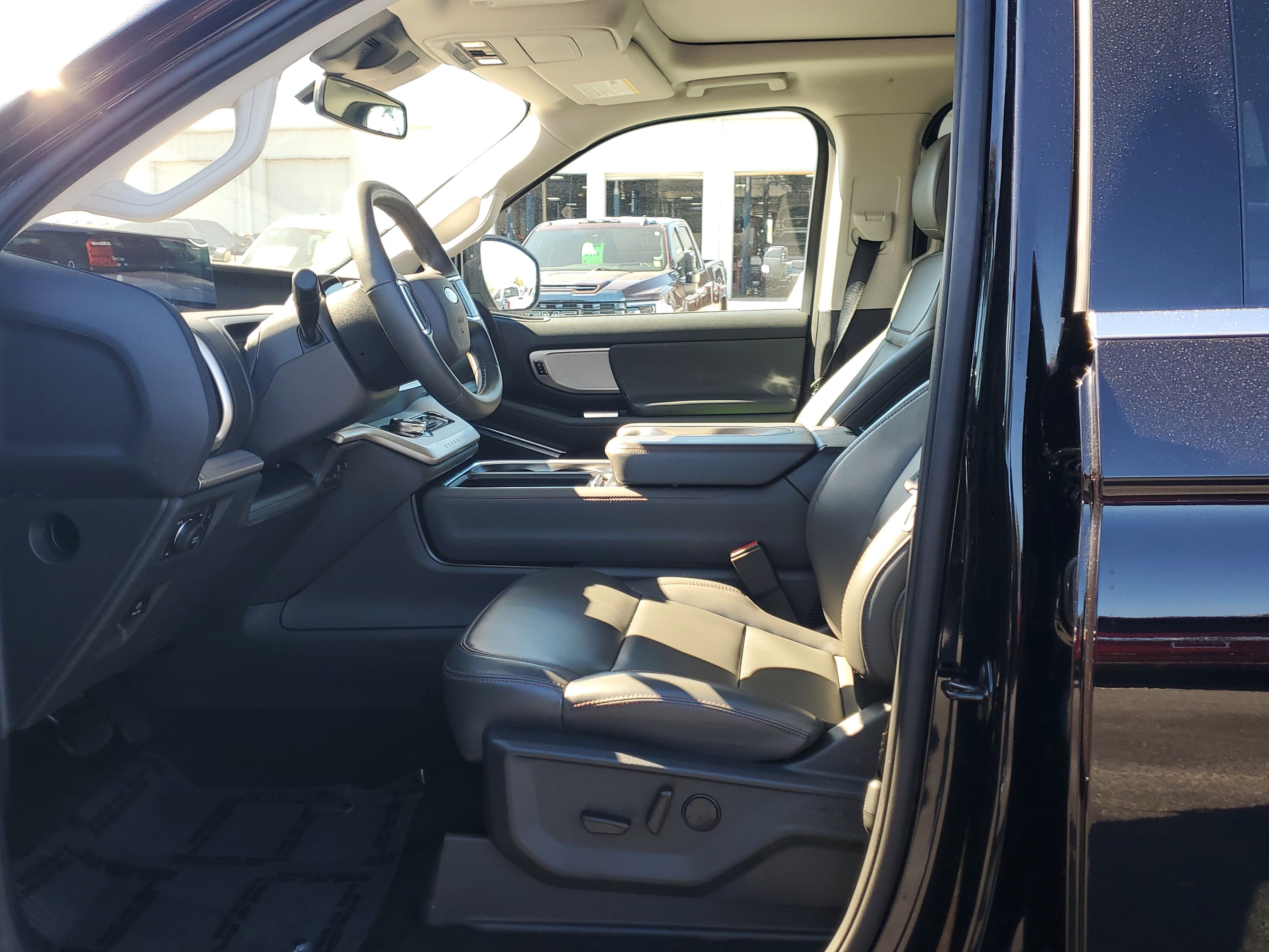 Certified 2025 Ford Expedition Max Active image 20