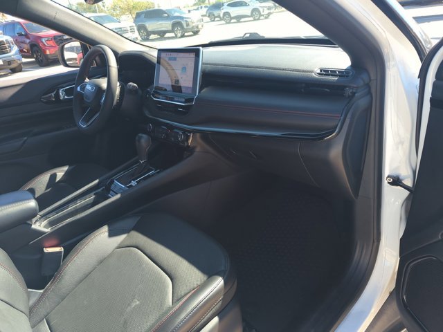 Used 2023 Jeep Compass Trailhawk w/ Trailhawk Elite Group image 17