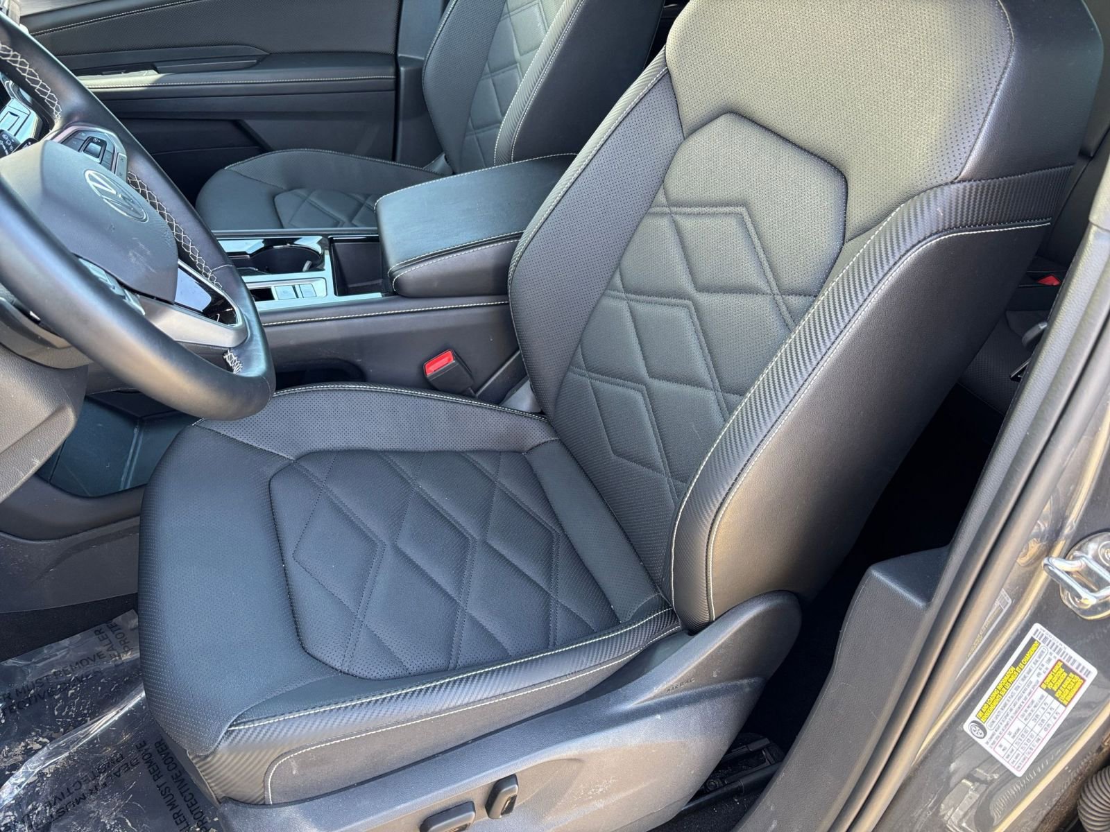 Used 2025 Volkswagen Atlas Cross Sport SE image 39