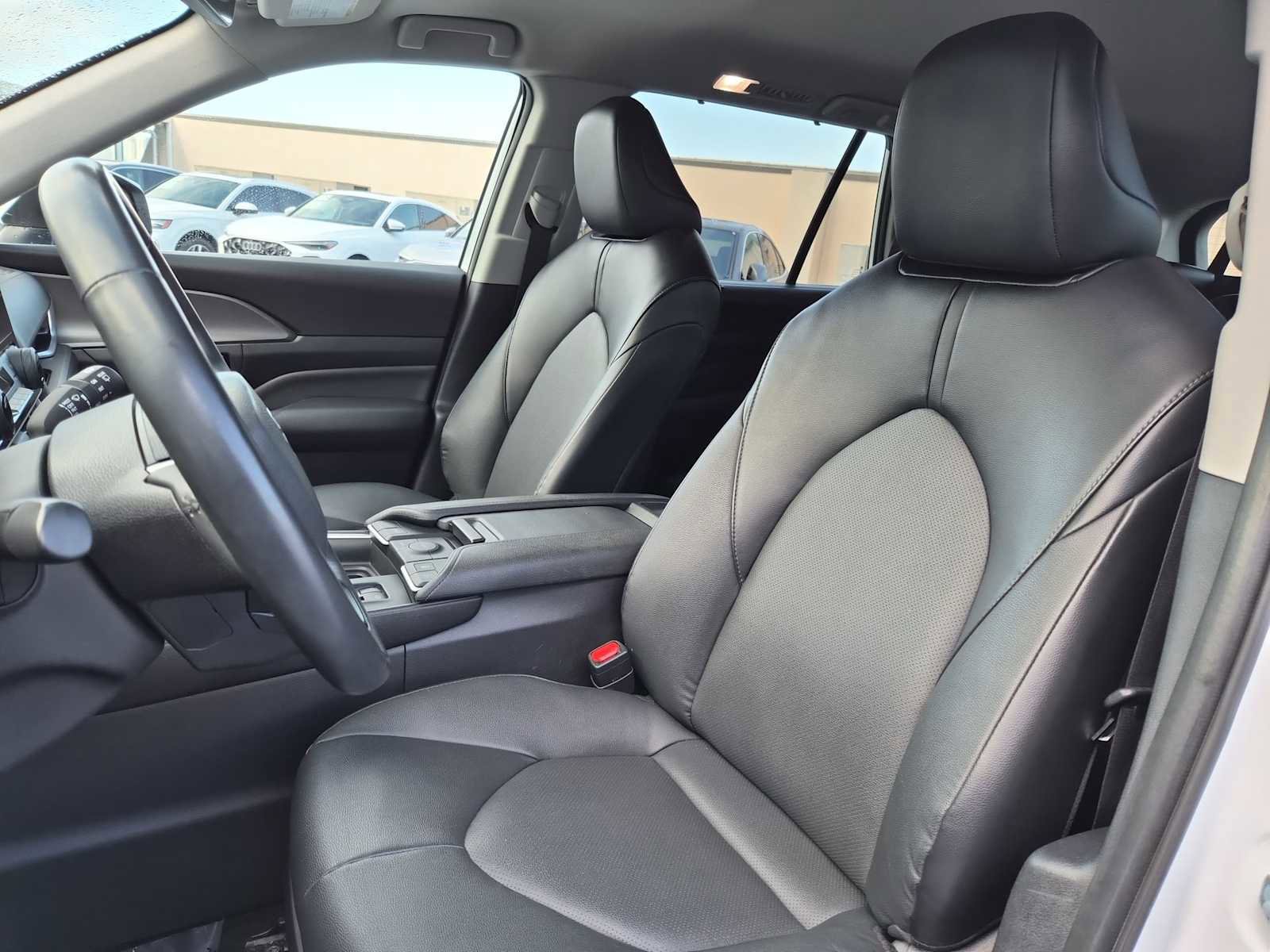 Used 2024 Toyota Grand Highlander XLE image 15