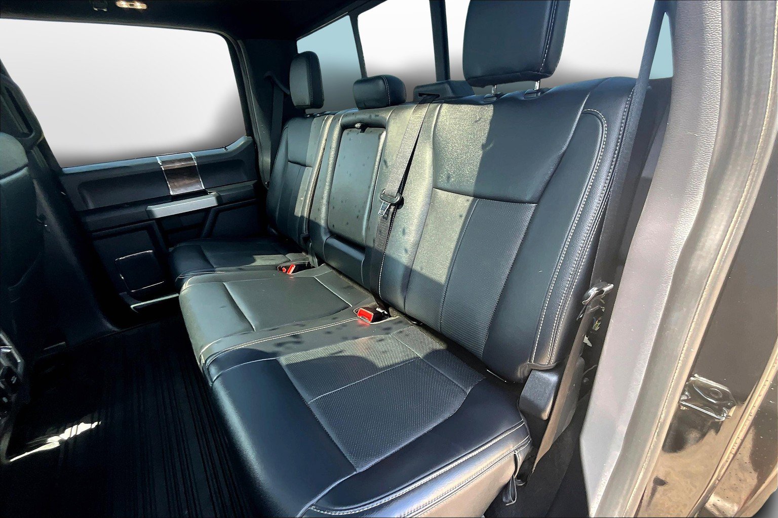 Used 2022 Ford F250 Lariat w/ Tremor Off-Road Package image 18