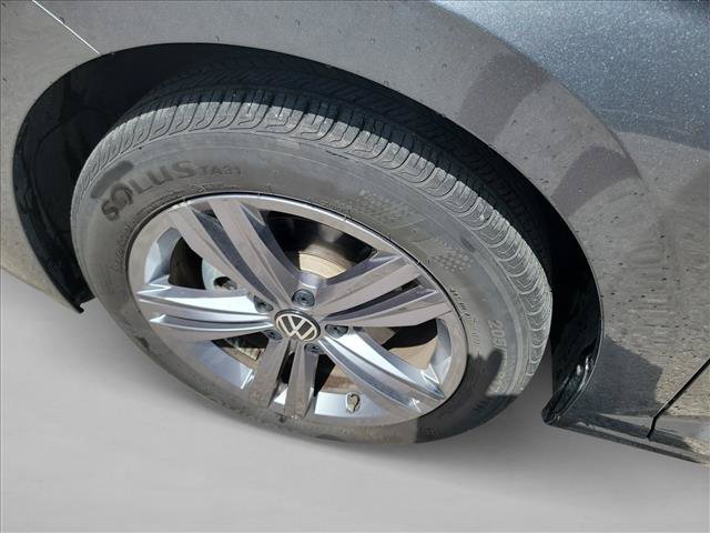 Used 2023 Volkswagen Jetta SE FWD image 9