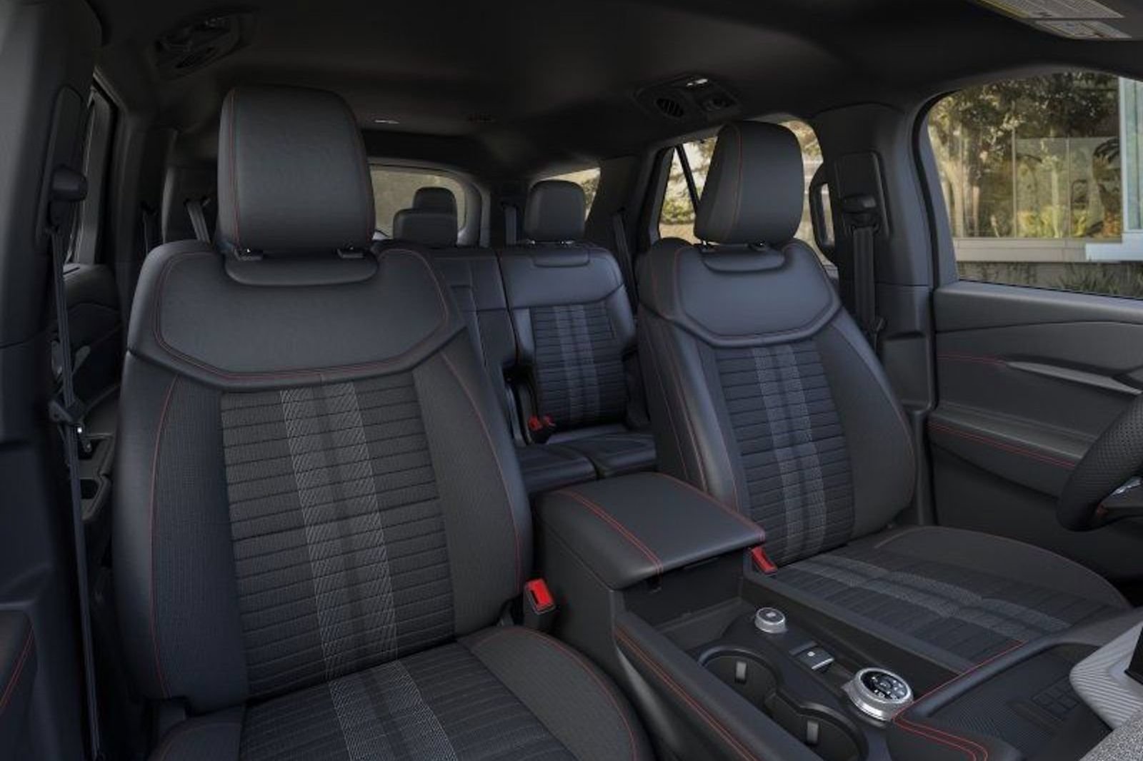 New 2025 Ford Explorer ST-Line w/ Premium Package RWD image 11