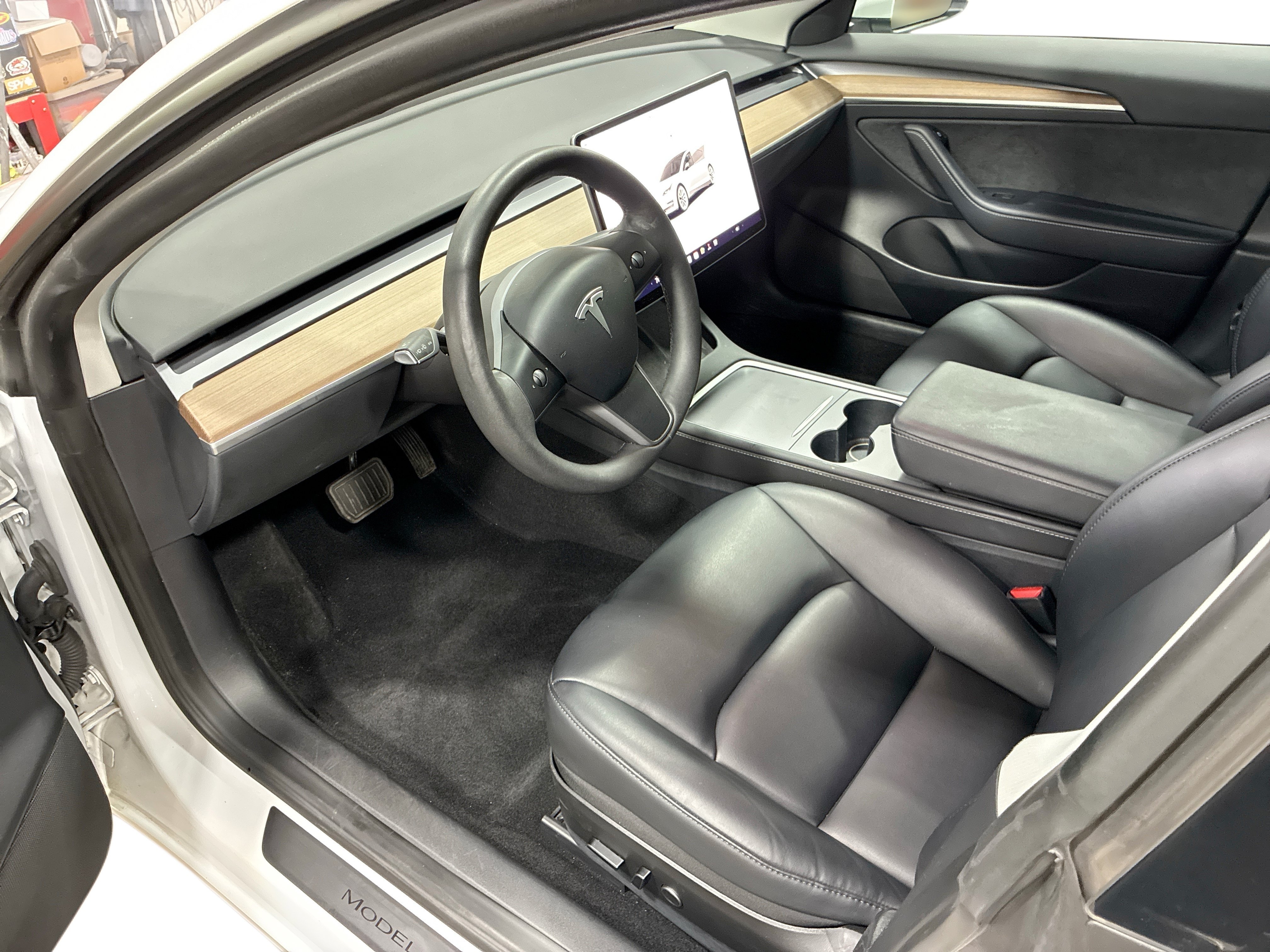 Certified 2023 Tesla Model 3 Standard Range RWD image 9