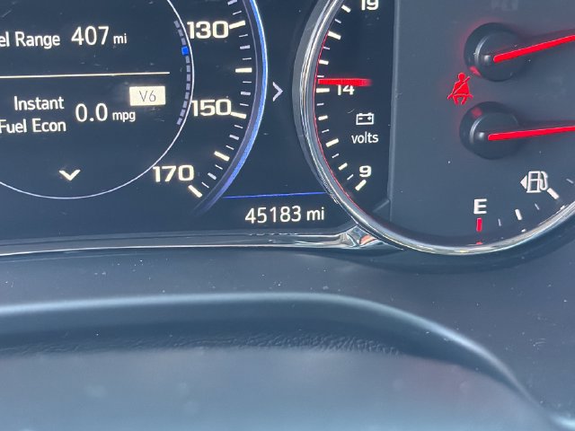 Certified 2023 GMC Acadia SLT w/ Elevation Edition AWD/4WD image 16