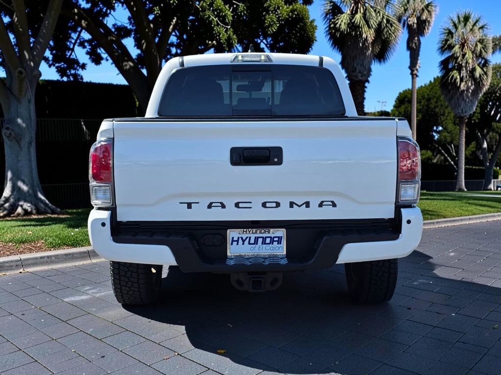 Used 2020 Toyota Tacoma TRD Sport w/ Technology Package AWD/4WD image 6