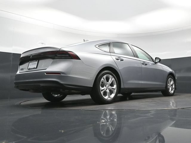 Certified 2025 Honda Accord LX image 29