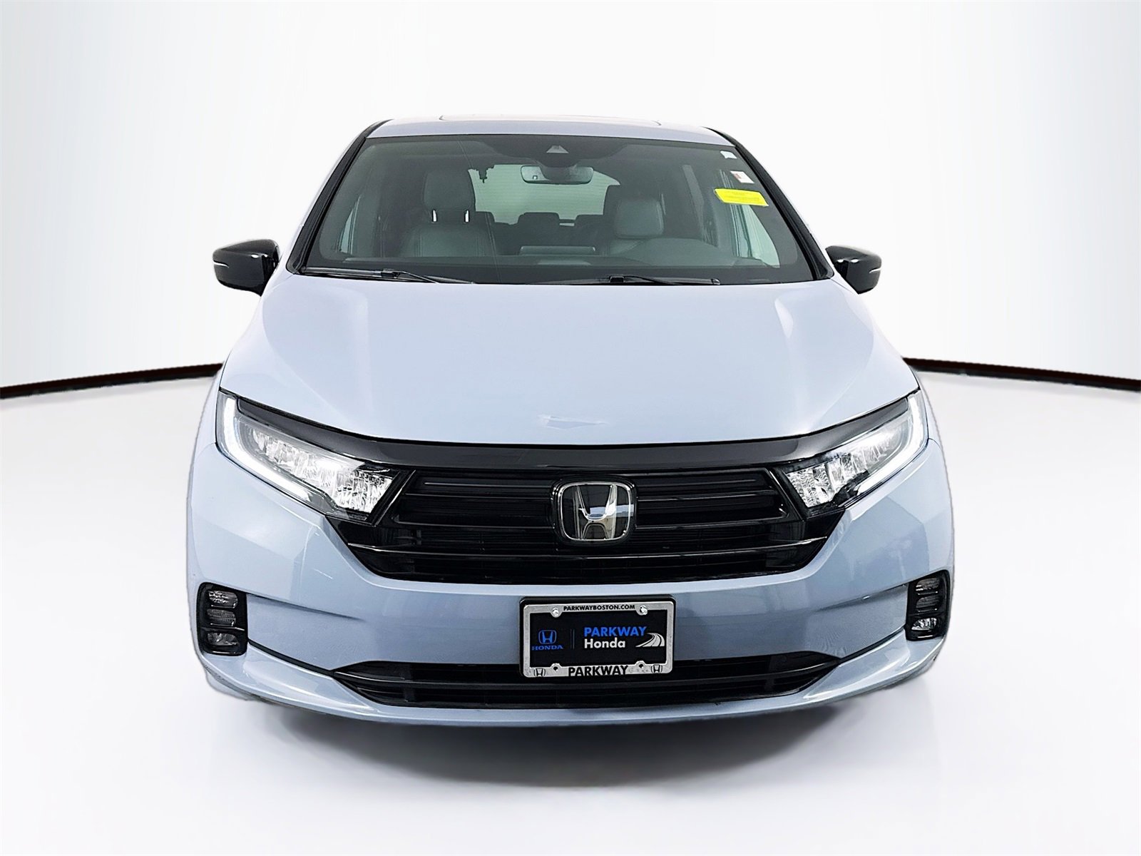 Used 2023 Honda Odyssey Sport image 2