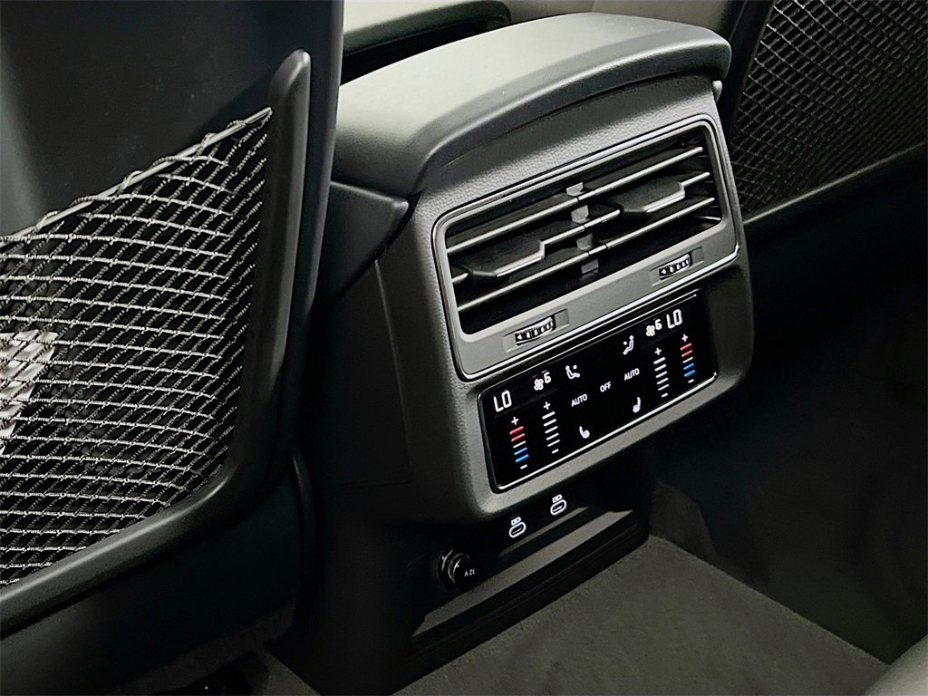New 2026 Audi Q7 3.0T Prestige image 25