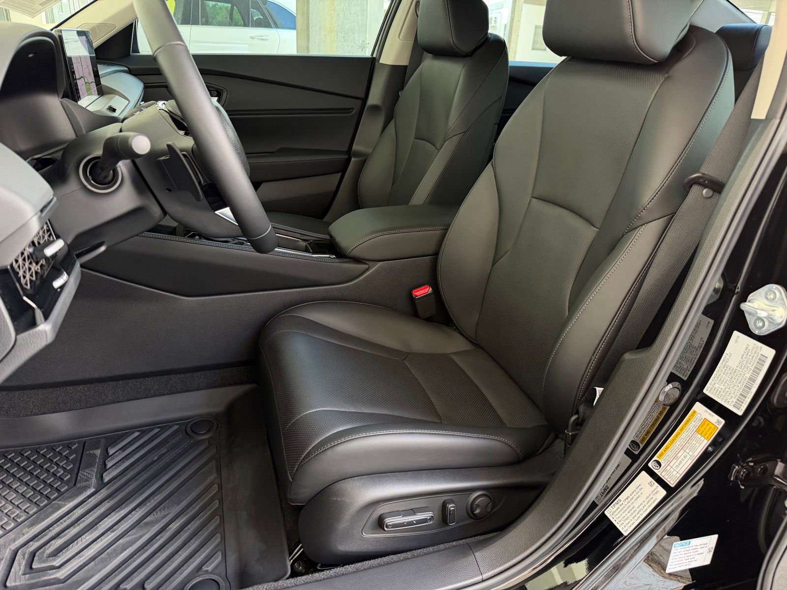 Used 2025 Honda Accord Touring image 10