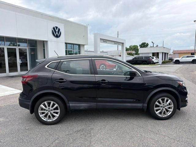 Used 2020 Nissan Rogue Sport SV AWD/4WD image 3
