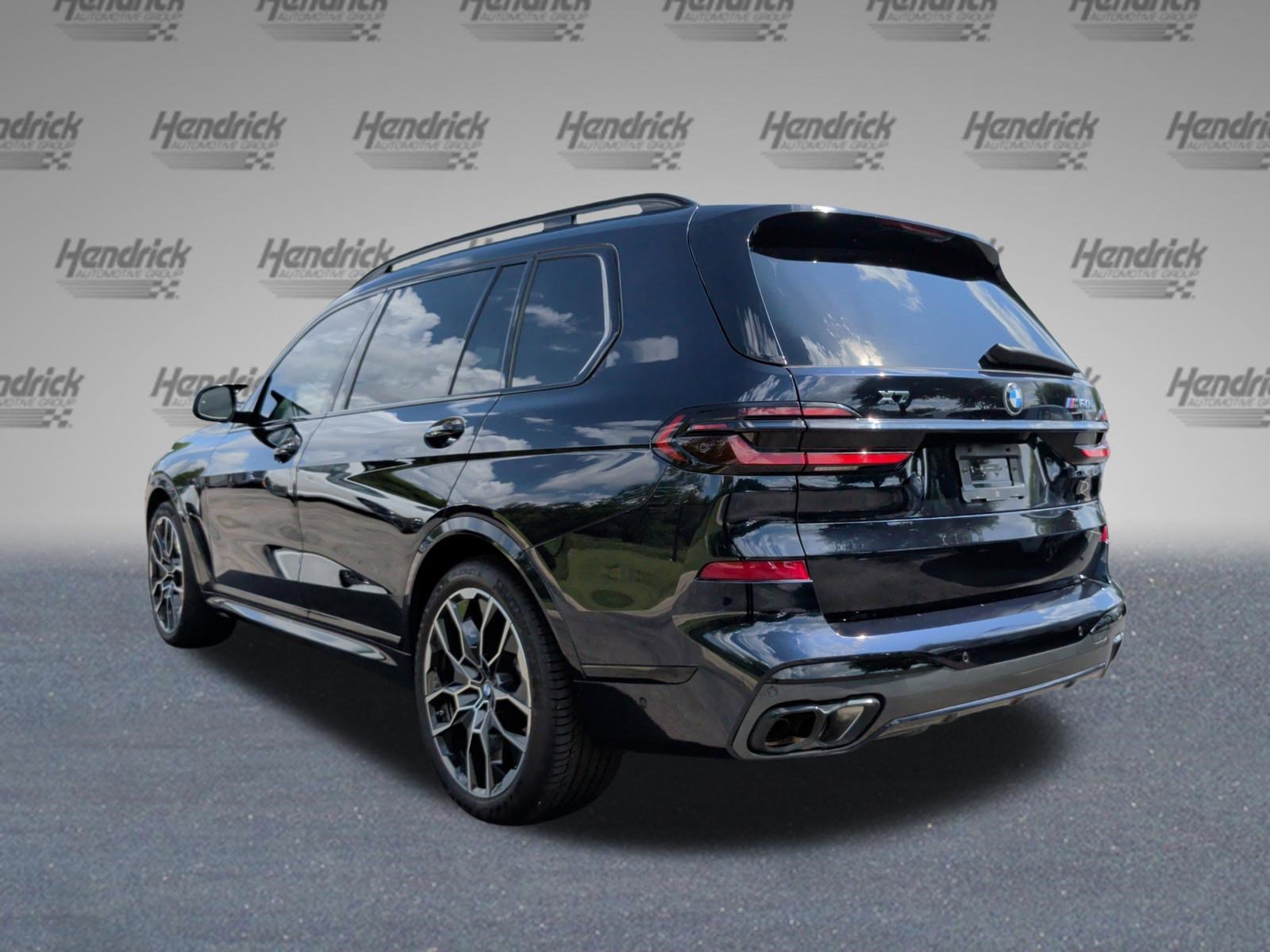 Used 2024 BMW X7 M60i w/ Executive Package image 9
