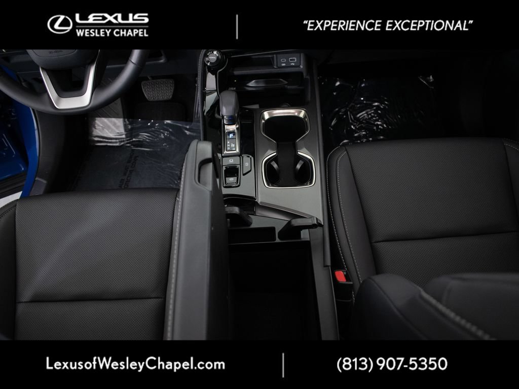 Used 2025 Lexus NX 250 FWD w/ Towing Package (2000 Lbs) image 31