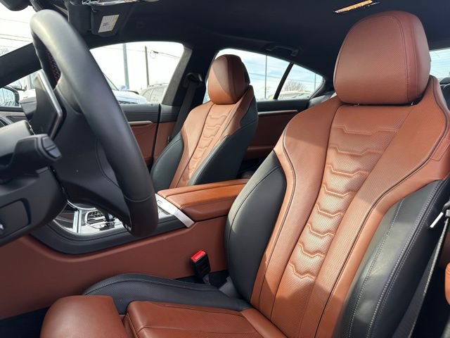 Used 2025 BMW M850i xDrive image 28