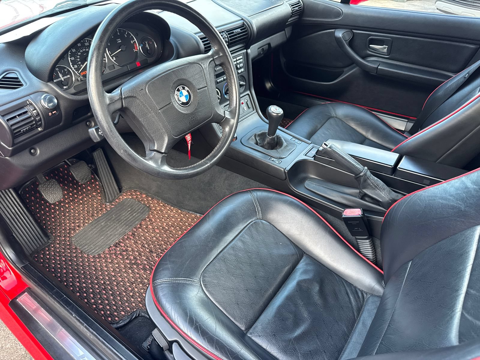 Used 1998 BMW Z3 2.8 RWD image 13