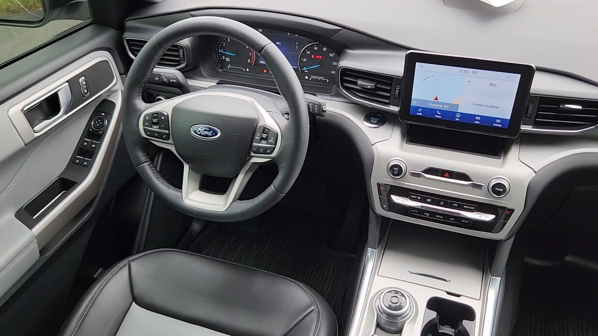 Certified 2023 Ford Explorer XLT w/ Equipment Group 202A image 6