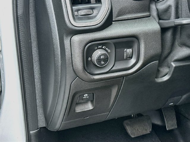 Used 2022 RAM 1500 Tradesman AWD/4WD image 11