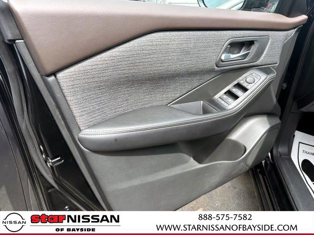 Certified 2022 Nissan Rogue SV image 8